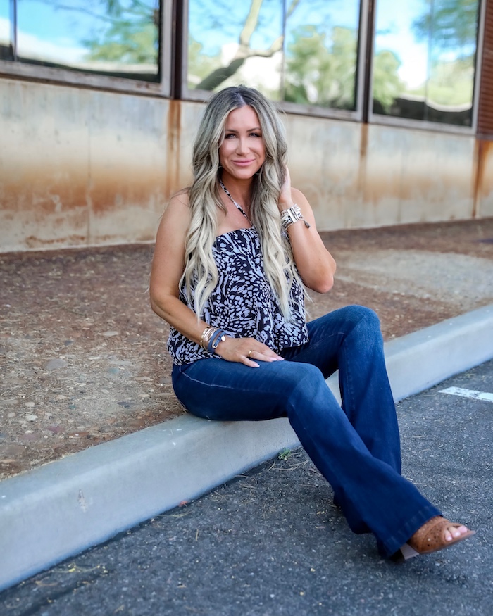 Walmart flare jeans for summer fall, Liveloveblank.com, Live Love Blank fashion blogger, Instagram Recap and OOTD week ending 4/26/19, style blogger, mom style, Scottsdale, Arizona, Outfit of the Day, OOTD