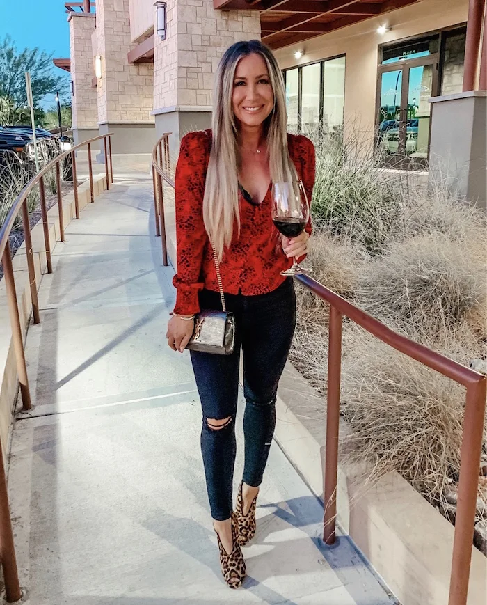 Early Fall Fashion look featured by top US fashion blog,  Live Love Blank