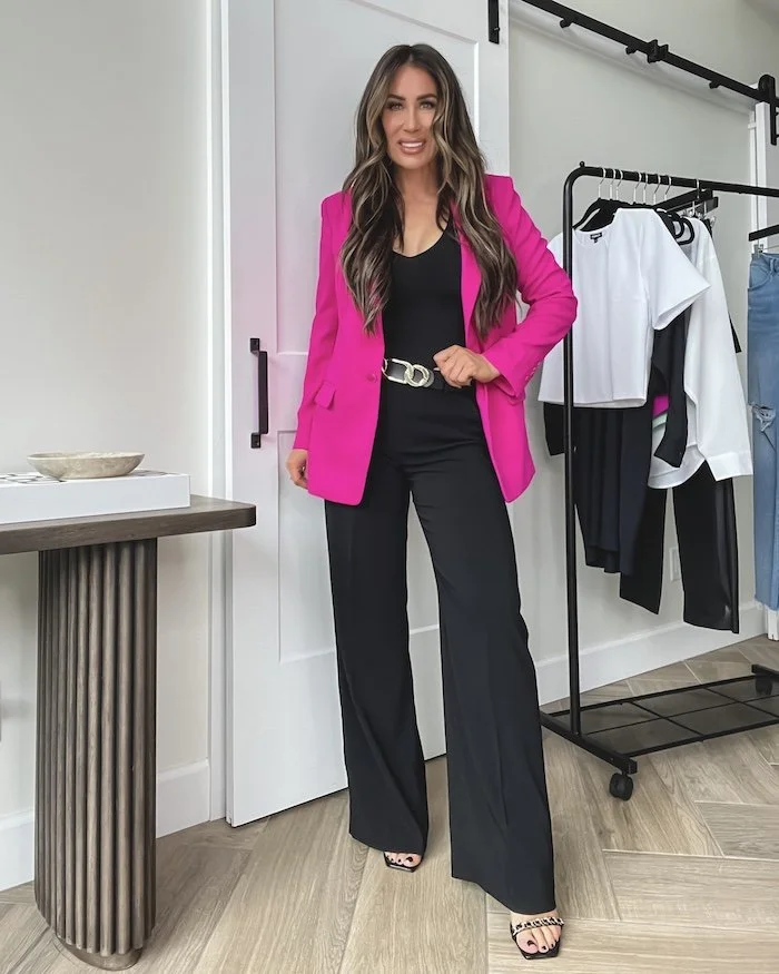 Neutral outfits with a fun pop of color for Spring