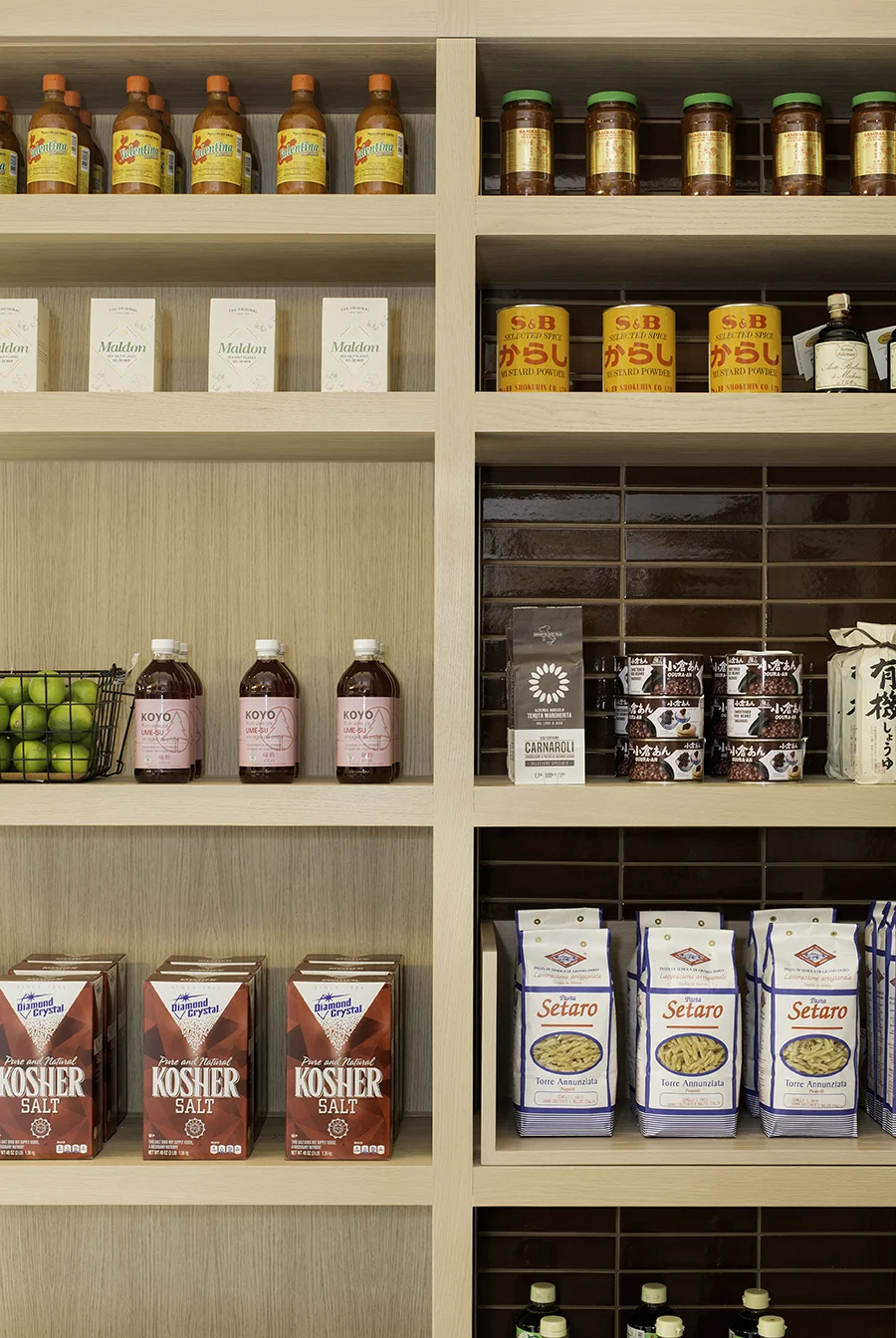 10_fleets-food-retail-display-detail-2.jpg