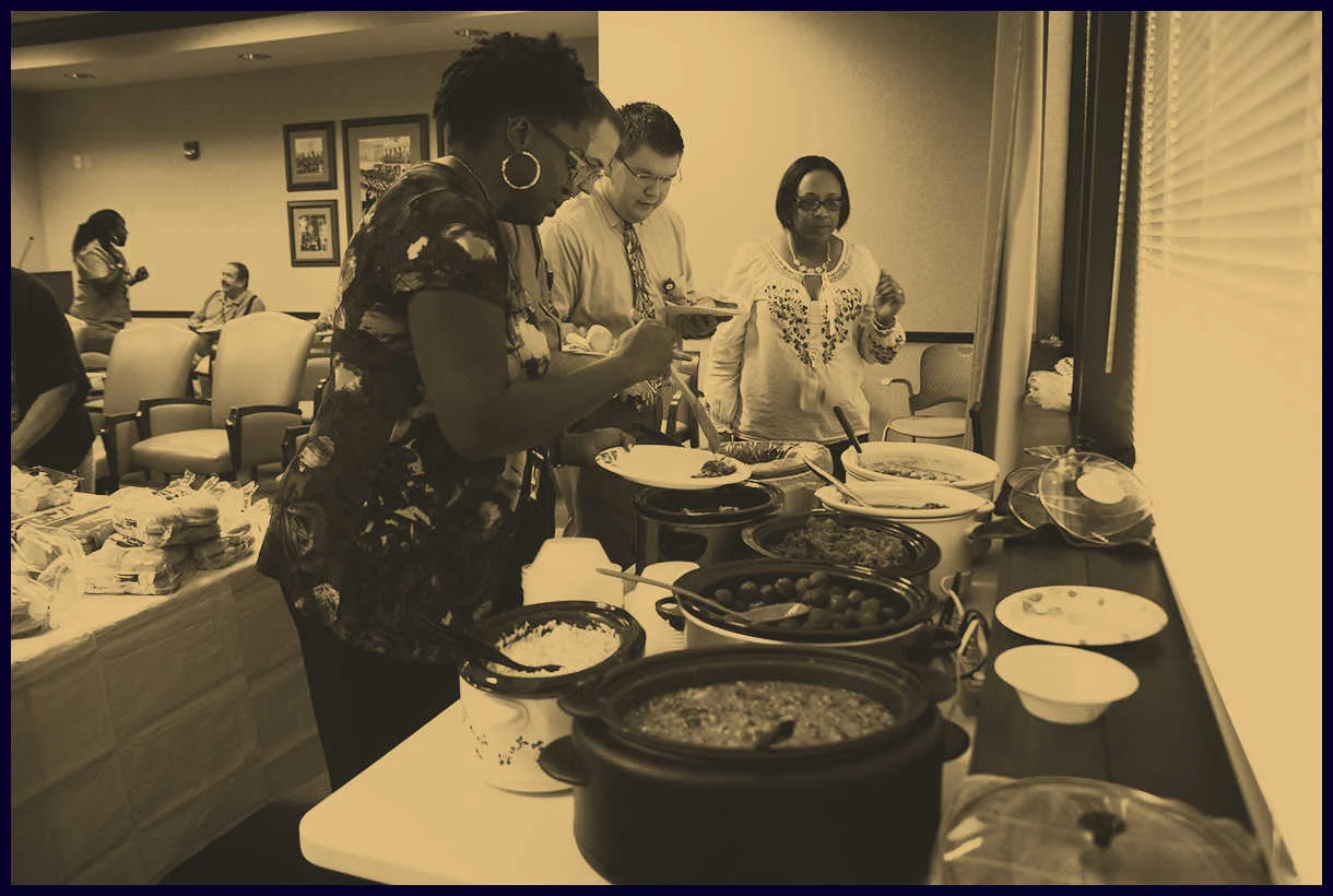 Dinner Table 3.jpg