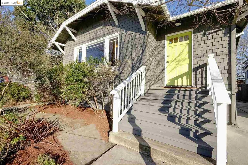 1361 Santa Fe Ave, Berkeley, CA 94702