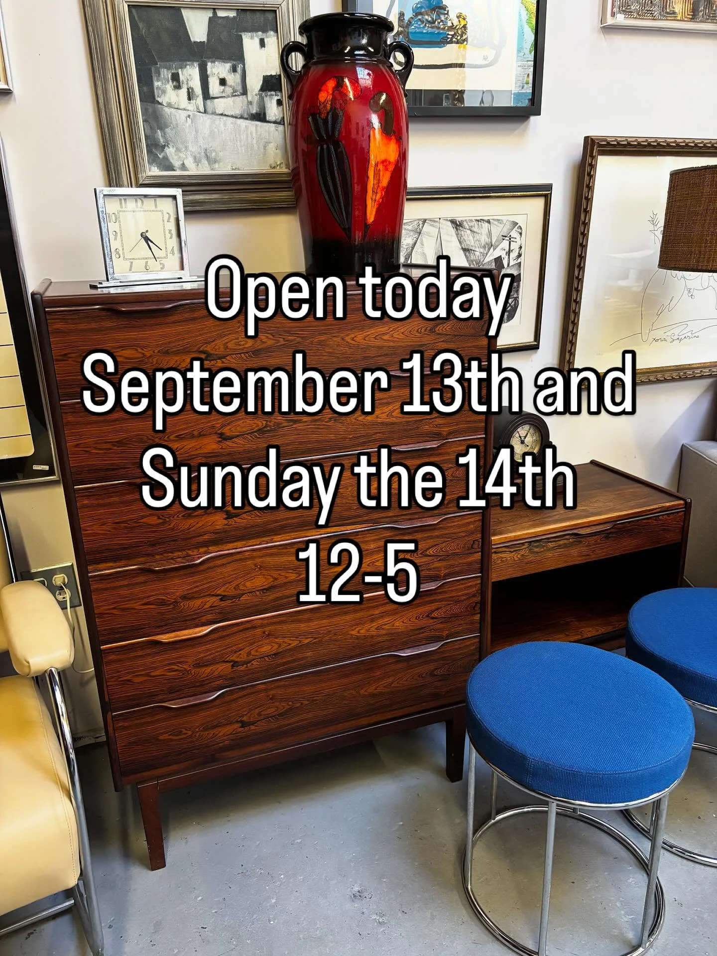 Mode Moderne is open this weekend!  September 13th and 14th 12-5
Come visit me and @brewerytown_paperboy and @botano_graphy