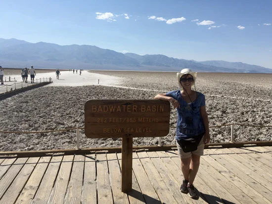 Distesa salata del Badwater Basin nella Death Valley