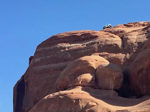 hole-n-the-rock-monument-valley-moab