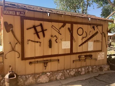 hole-n-the-rock-monument-valley-moab