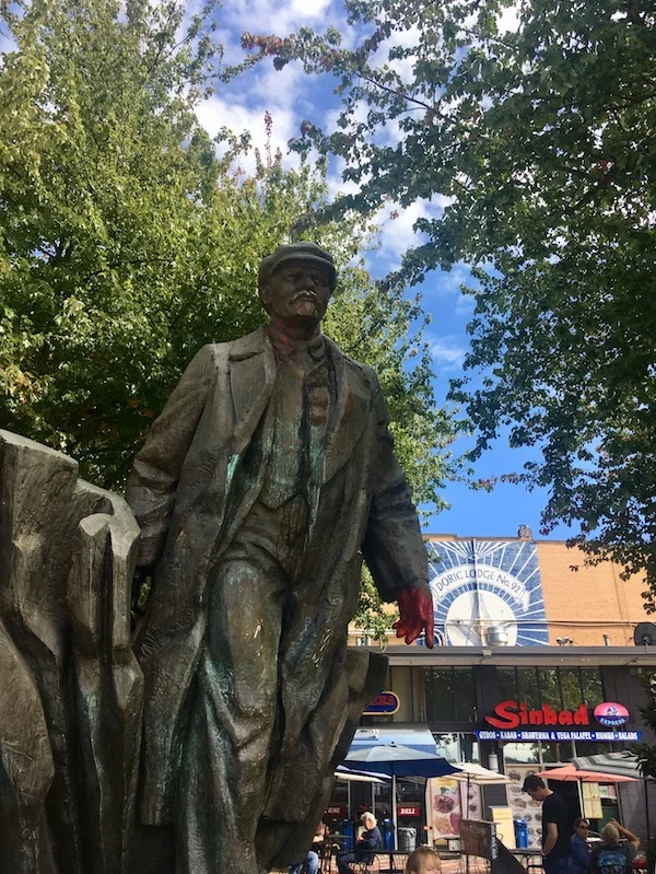 statua-di-lenin.jpg