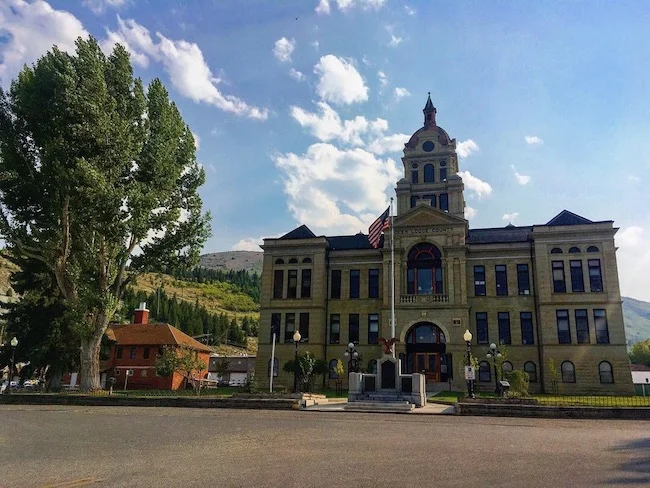 west-yellowstone-on-the-road.jpg