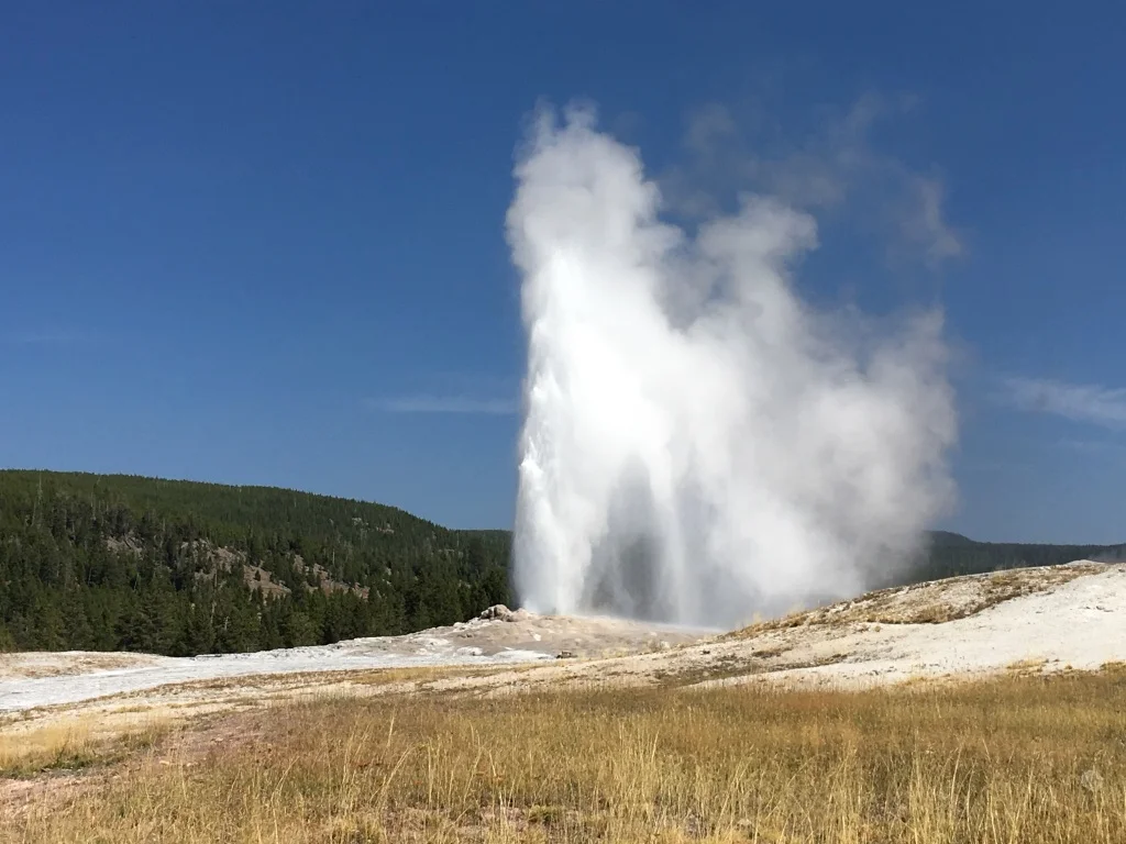Parco di Yellowstone: dove si trova, quando andare, dove dormire  