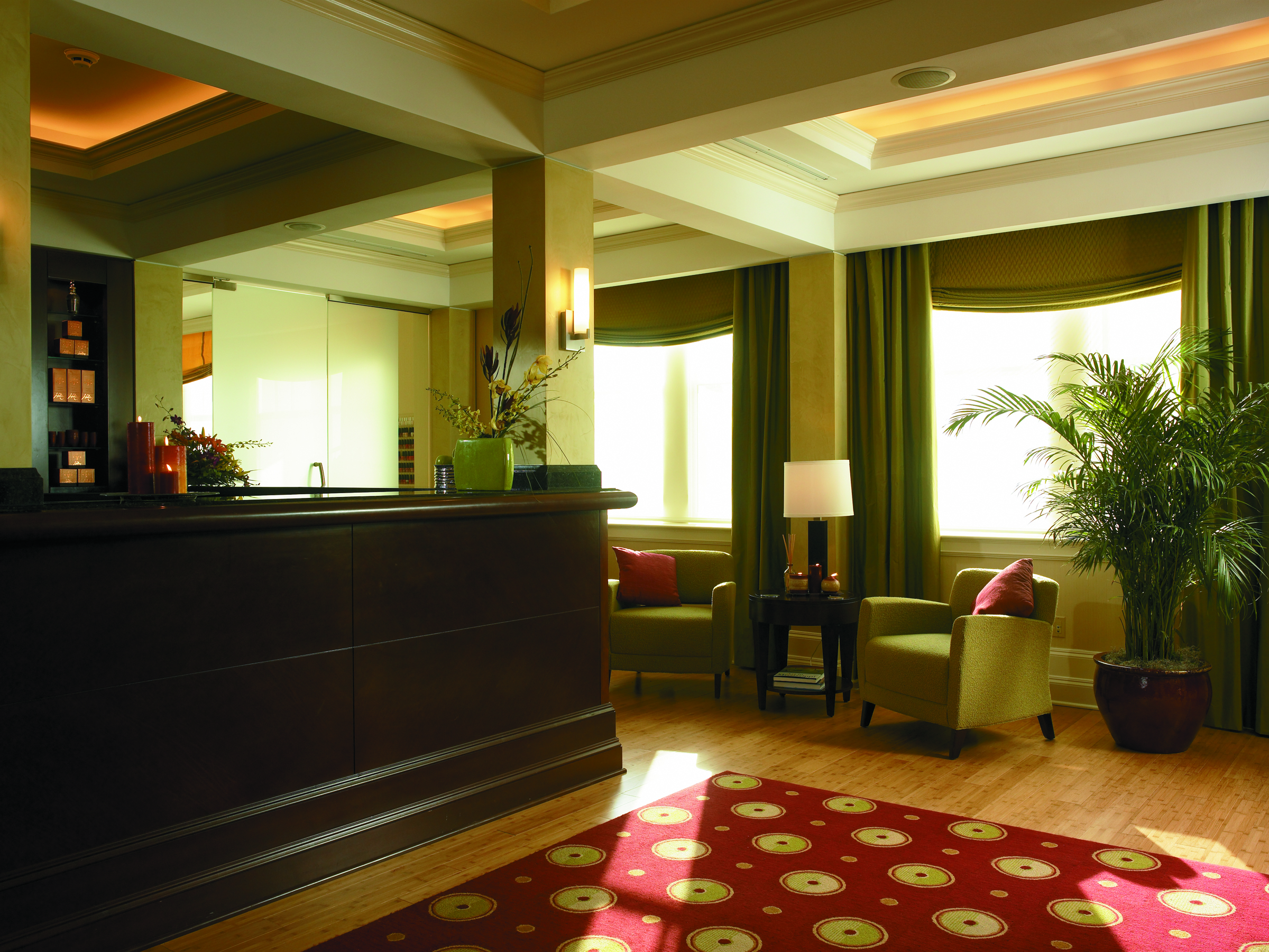 spa front desk.jpg