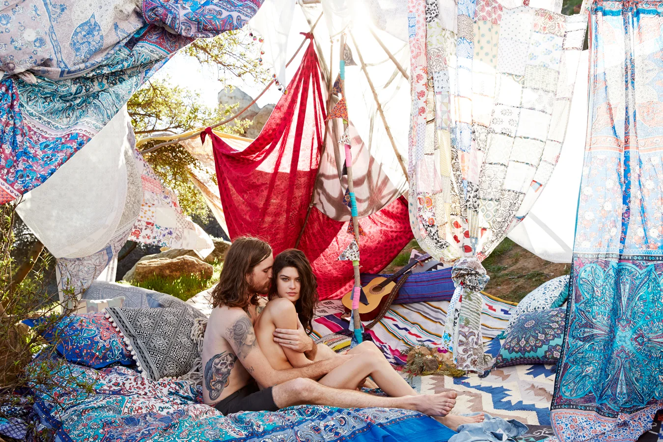 362_20150116_uo_23-girl-tent_00029.jpg