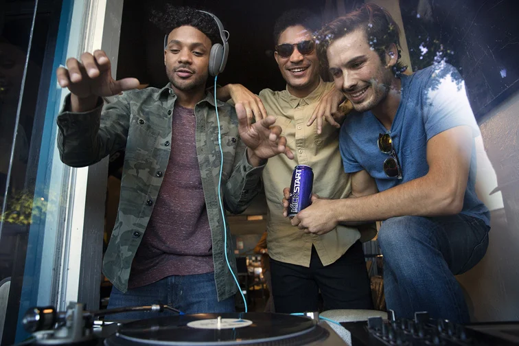 10557_record_store_02_146.jpg