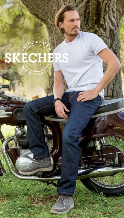 MRKTG_SP16_M_USA_MOTO_24X42_V1.jpg