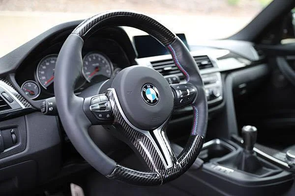 Autotecknic M Performance Carbon Fiber Steering Wheel Exquis