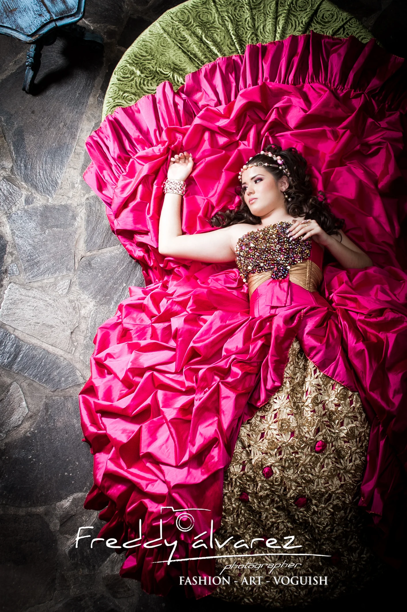 Quinceañeras.Pag-3.jpg