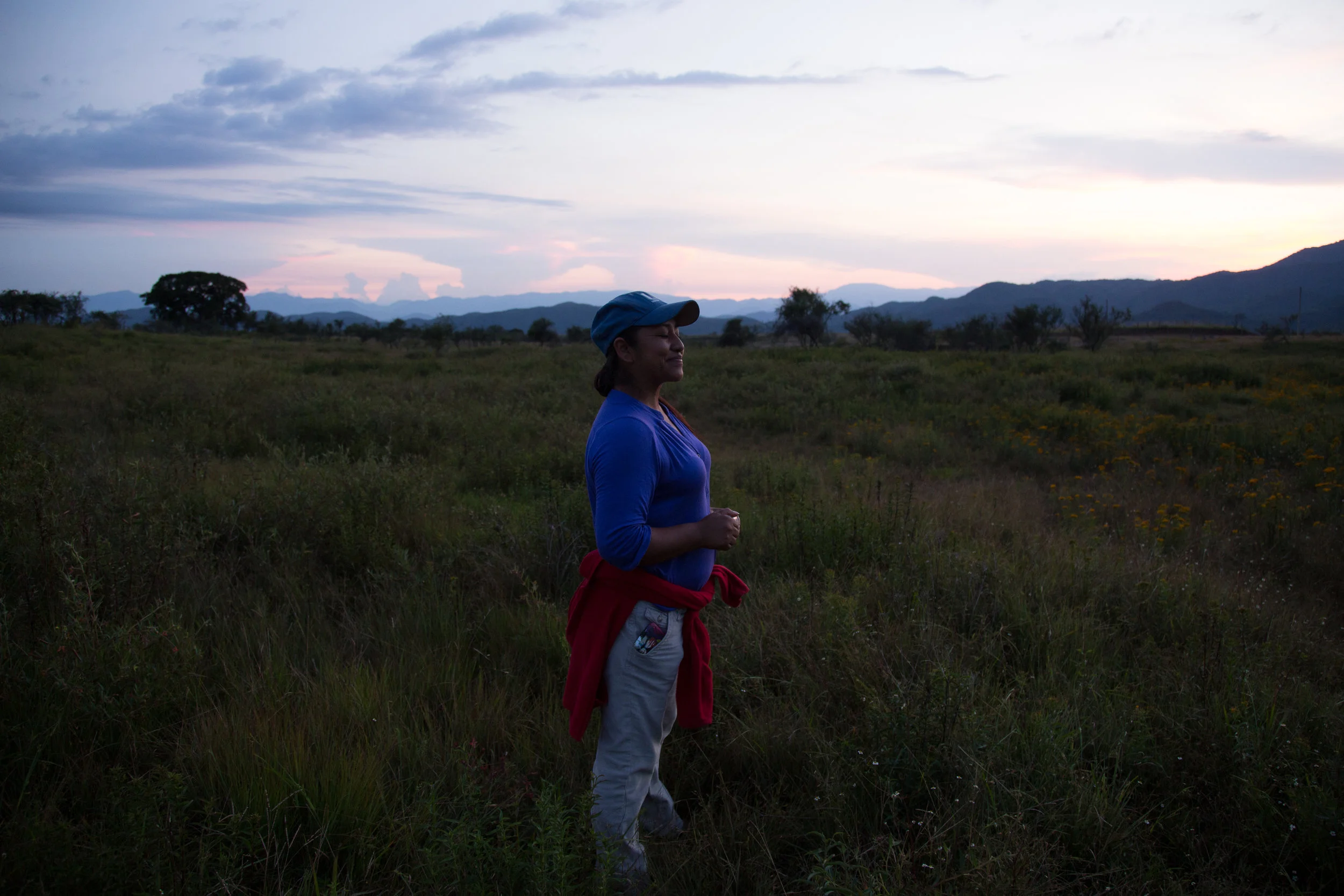 HERMANA KARI AJUCHITLAN.JPG