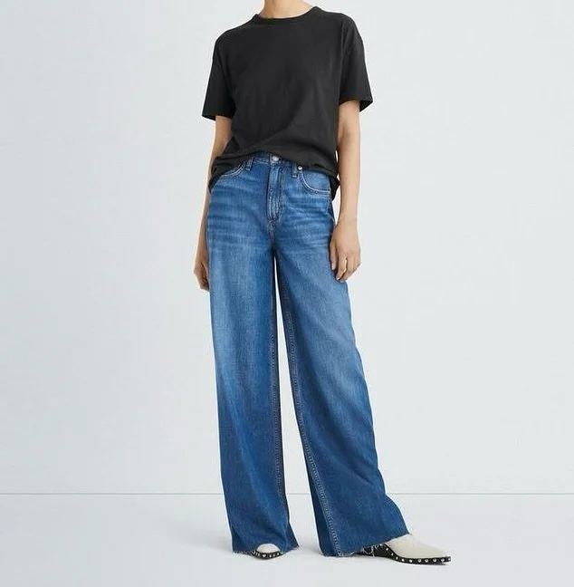 Rag &amp; Bone Sofie Jeans
New with tags

#designer #denim #ragandbone #shop #rcb