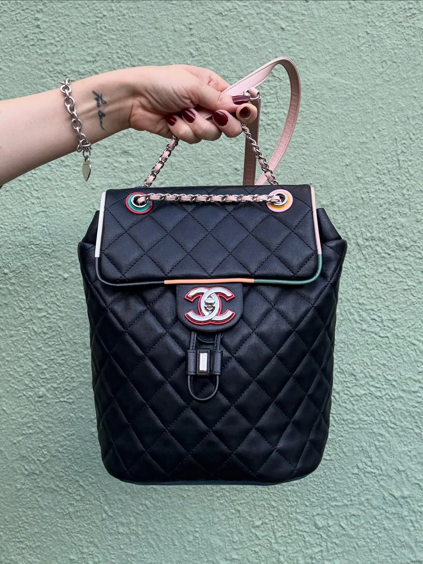 CHANEL Cuba Backpack 🌈

#chanel #luxury #handbag #resale #shop #rcb #newarrivals