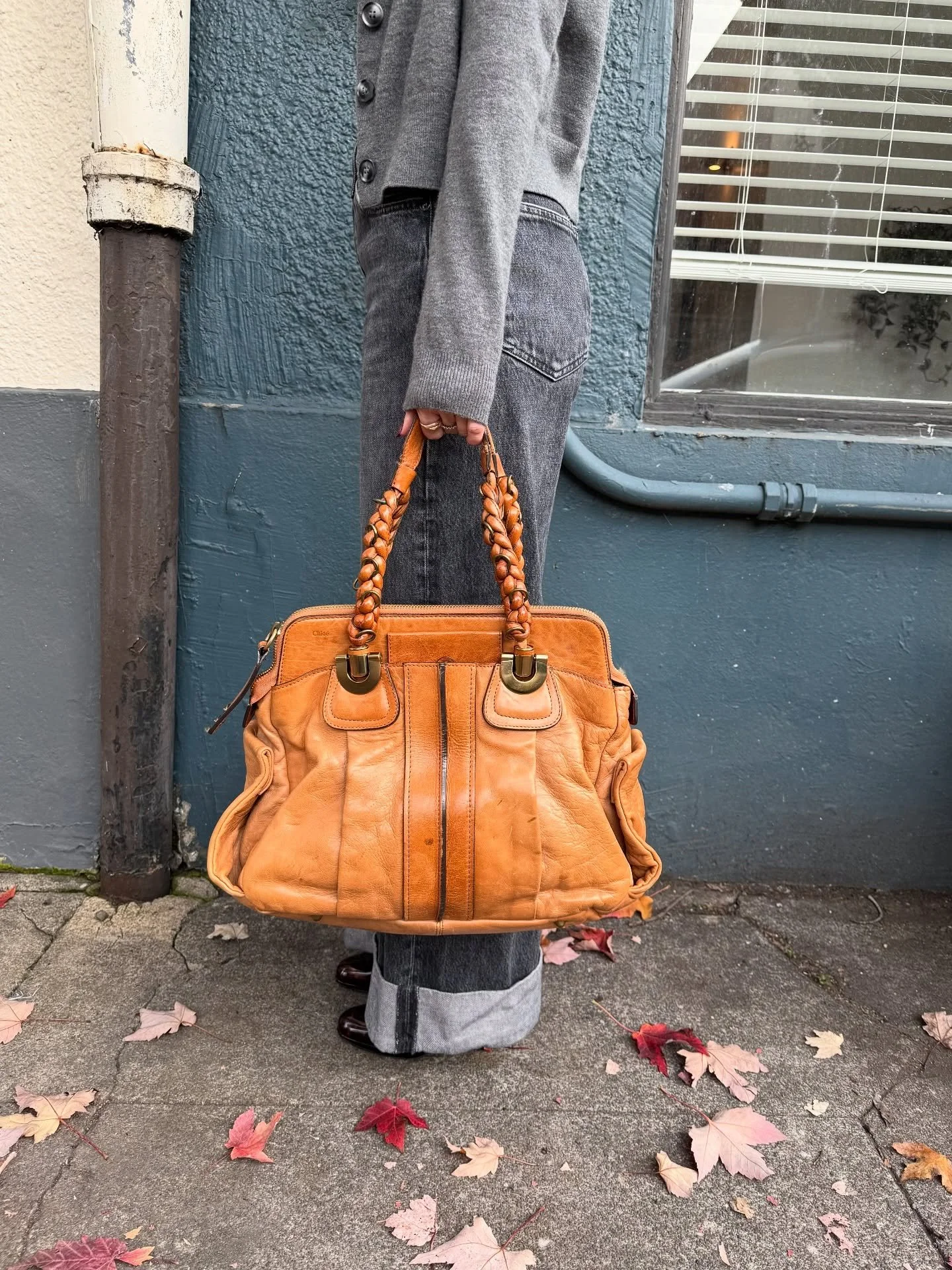 Chlo&eacute; Helo&iuml;se Bag
$299

#chloe #vintage #luxury #handbag #shop #rcb #newarrivals #fall #bag #instastyle #ootd