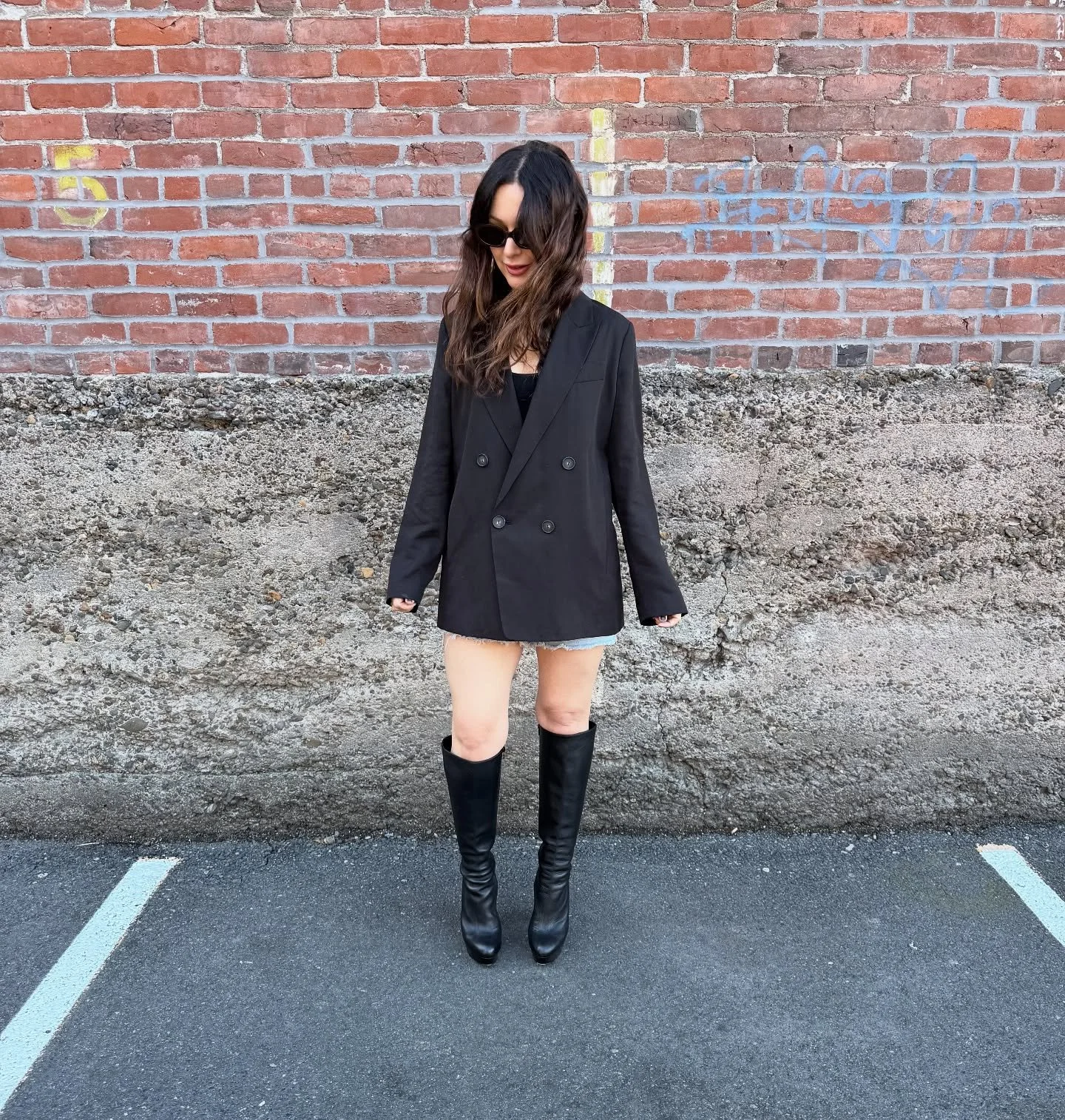 It&rsquo;s boots and blazer season and we have both ✔️✔️
Shop online or DM us to schedule an appointment
shop-rcb.com

#fall #fashion #ootd #instastyle #luxury #consignment #resale #louboutin #vince #instagood