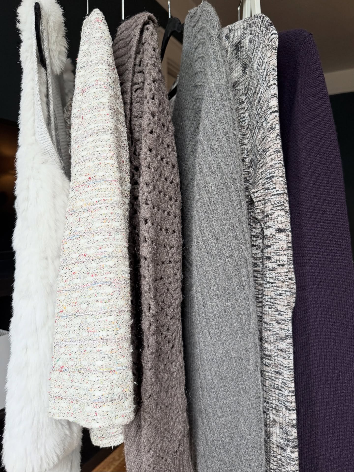 New knits in the shop! 

#fall #fashion #knits #sweaterweather #shop #rcb #newarrivals #instastyle #lagence #vince #lafayette148 #donnakaran #theory #ragandbone #shoponline