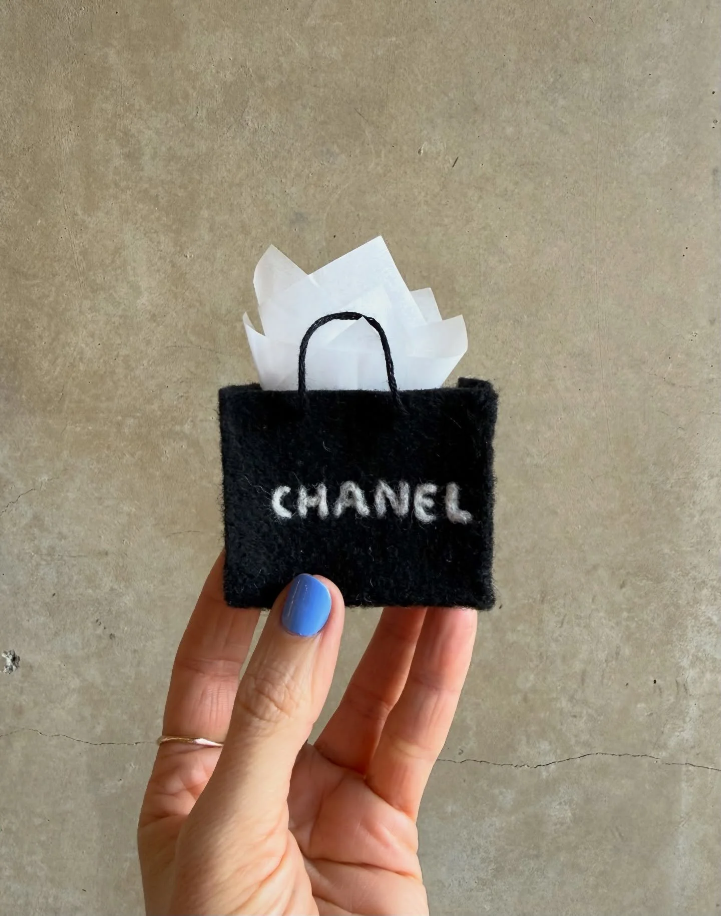 The cutest birthday gift from my insanely talented friend  @to_be_continued_art 

Go check out her new ceramics page and snag a gem from my fav Portland artist 🤍