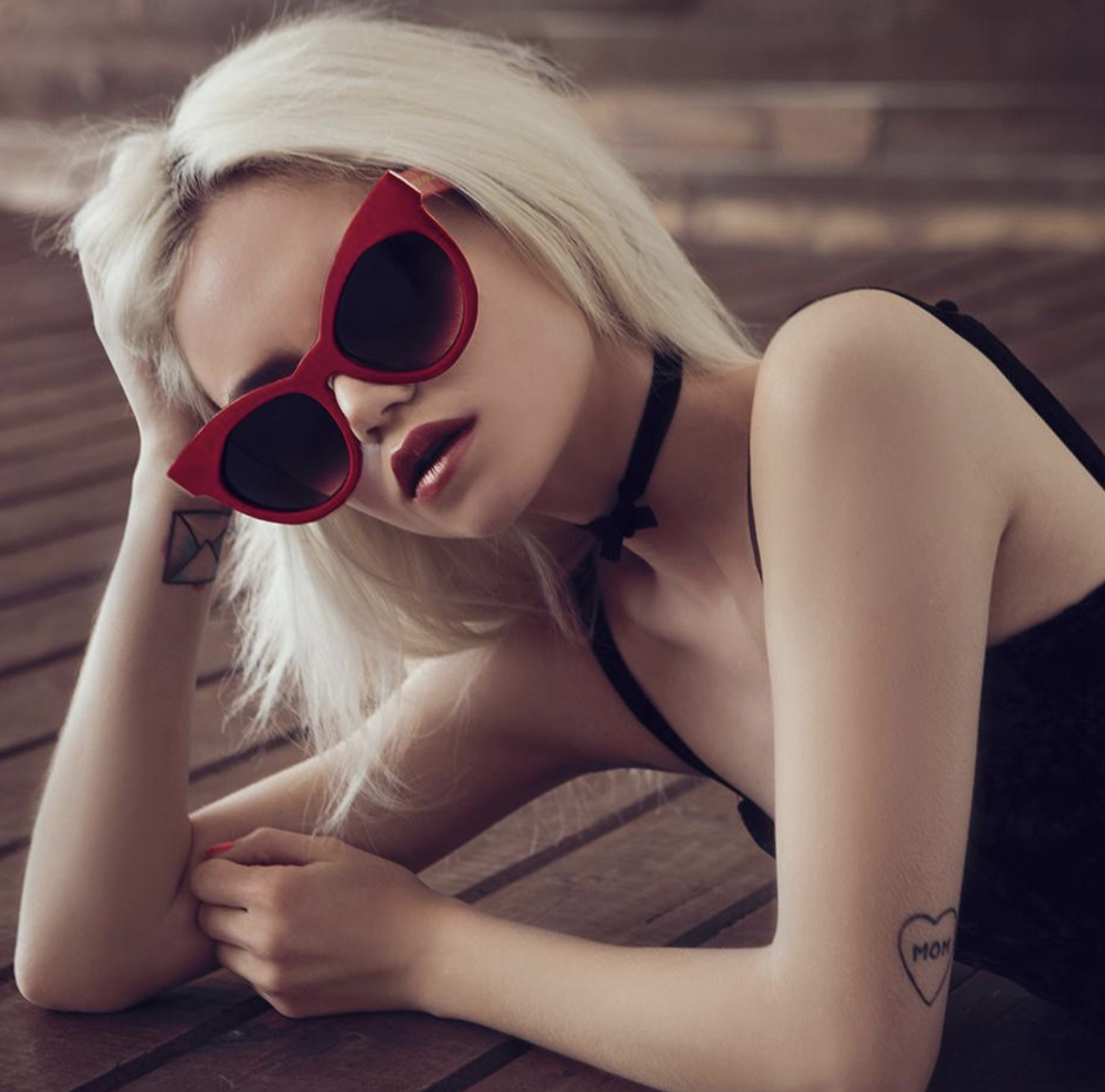 Sun Is Out Sunnies In Campaign