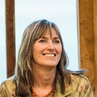 Julie Lamb, Author