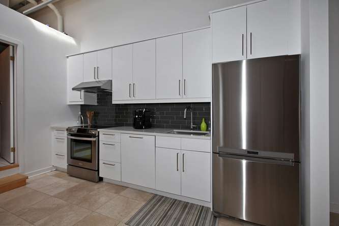 115326 Carlaw Ave Toronto ON-small-013-9-Kitchen-666x444-72dpi.jpg