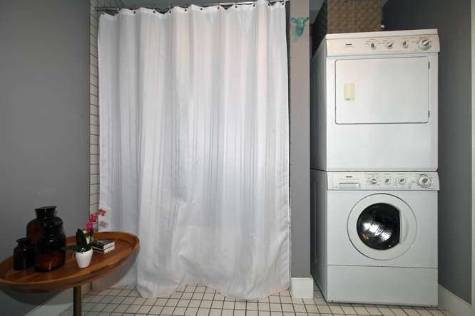 115326 Carlaw Ave Toronto ON-small-017-15-Laundry-666x444-72dpi.jpg