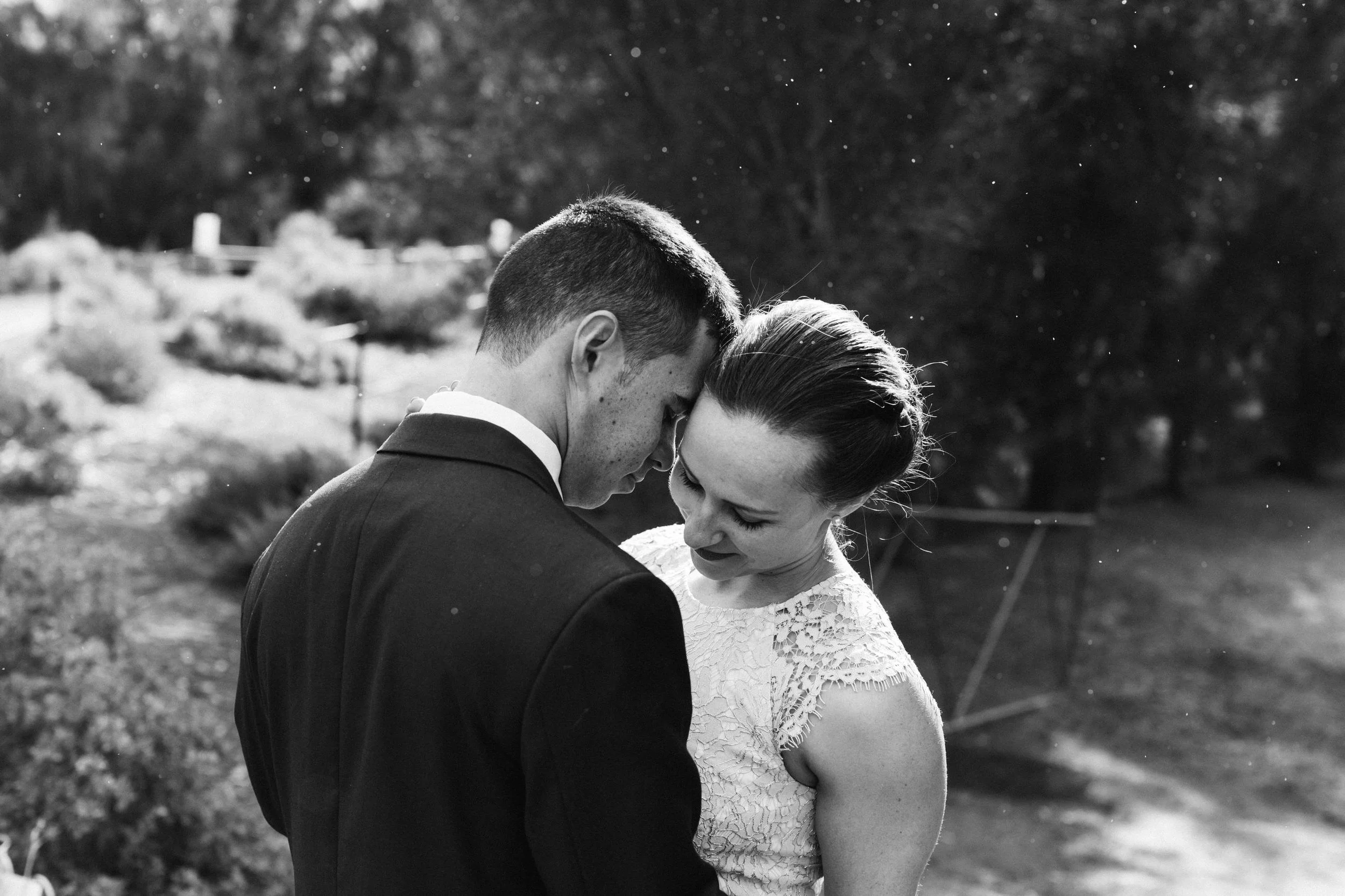 Alyce and Ian's Intimate Adelaide B&amp;B Elopement