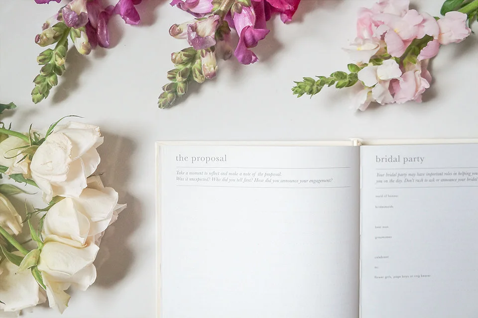 C-sm-little-white-book-wedding-organiser-diary.jpg