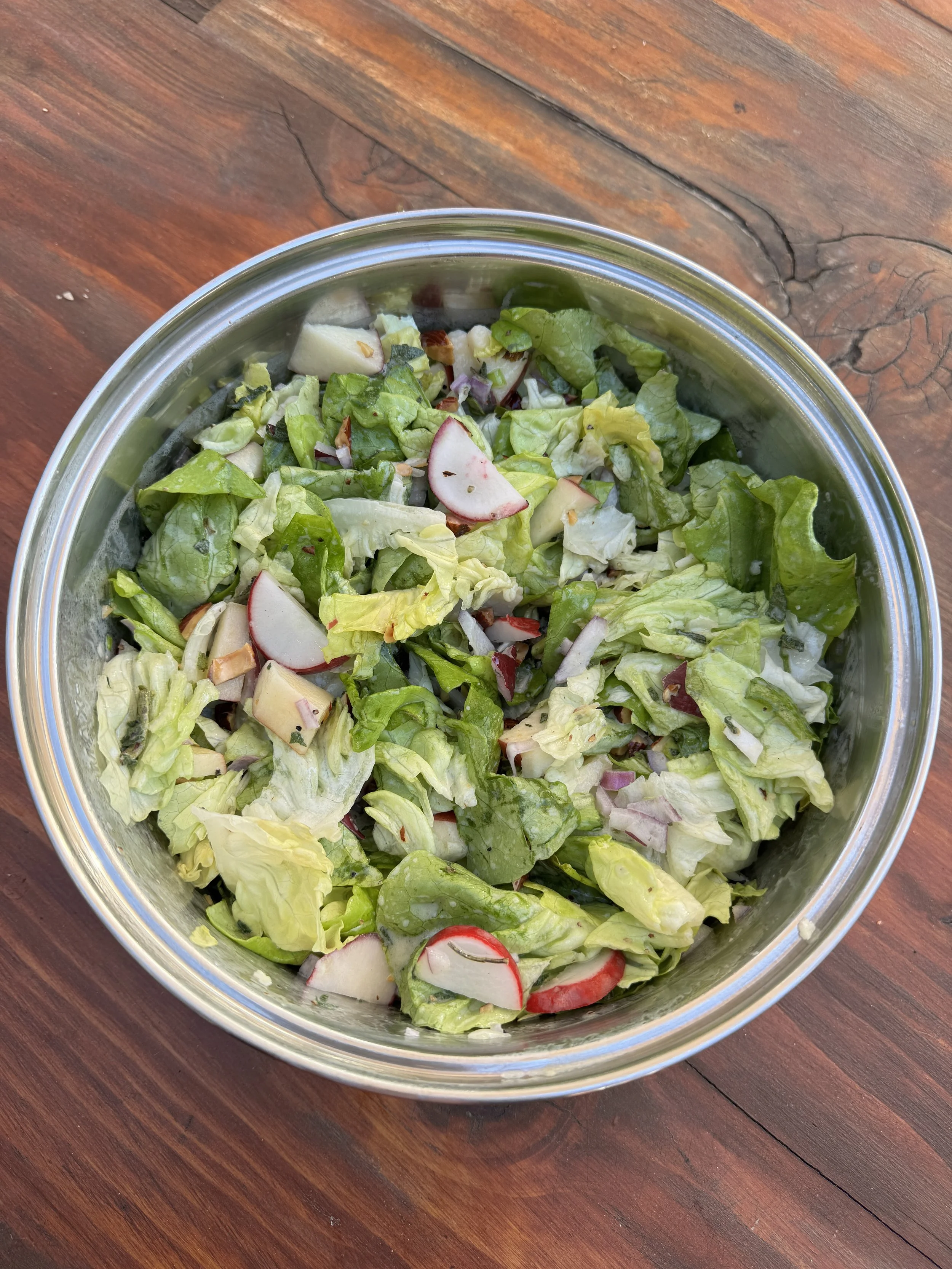 🌱 Butter Lettuce Apple Radish Salad with Creamy Sage Dressing 🌱