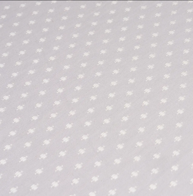 Barlow Ivory on grey.png