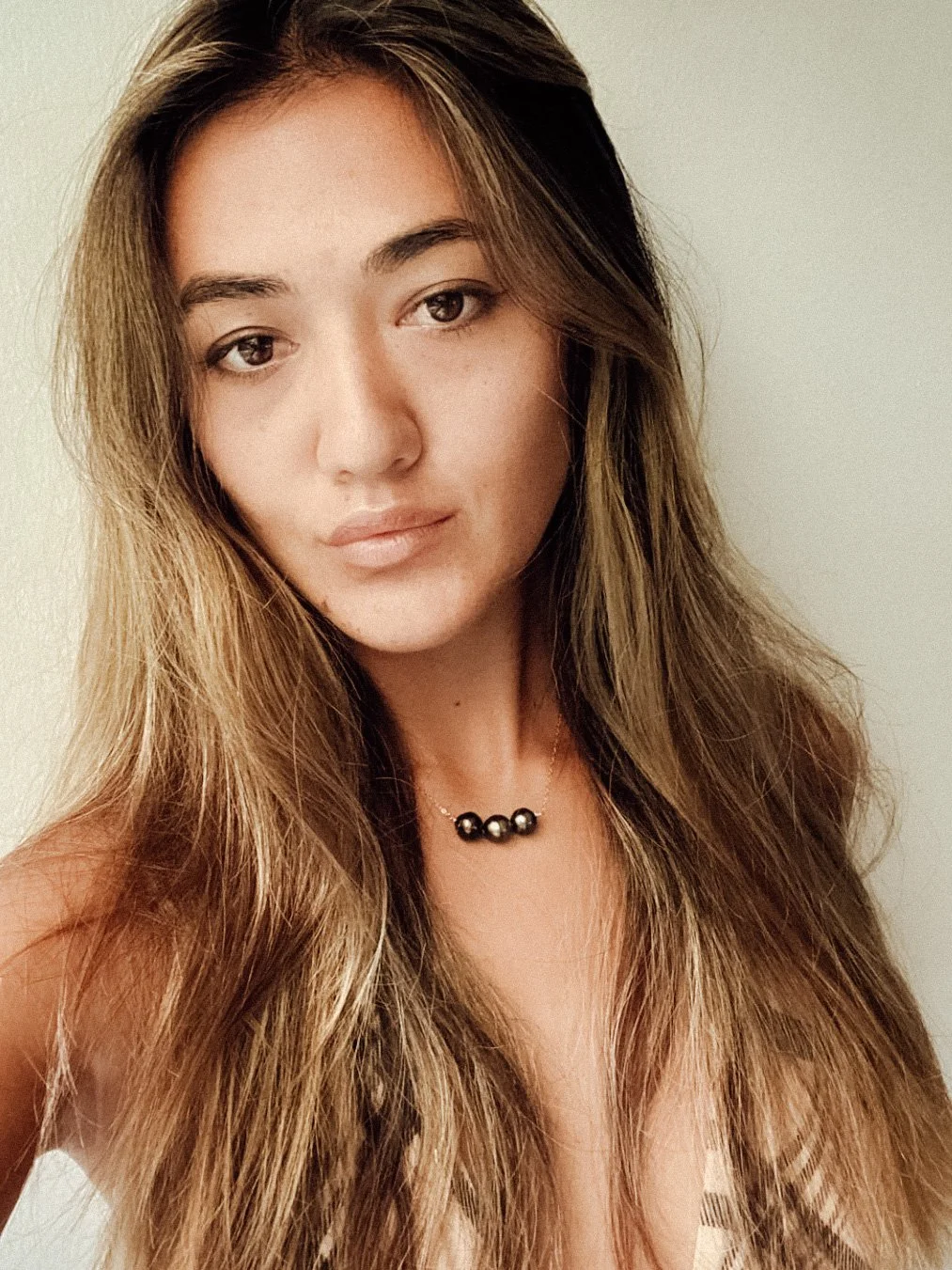 NECKLACE_triple tahitian.JPG