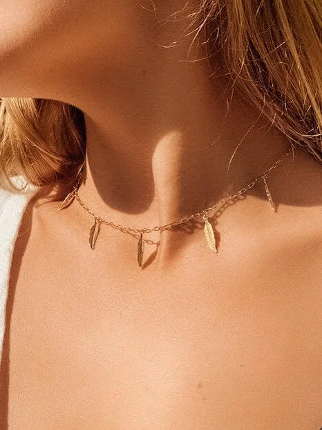 NECKLACE_Feathers.JPG