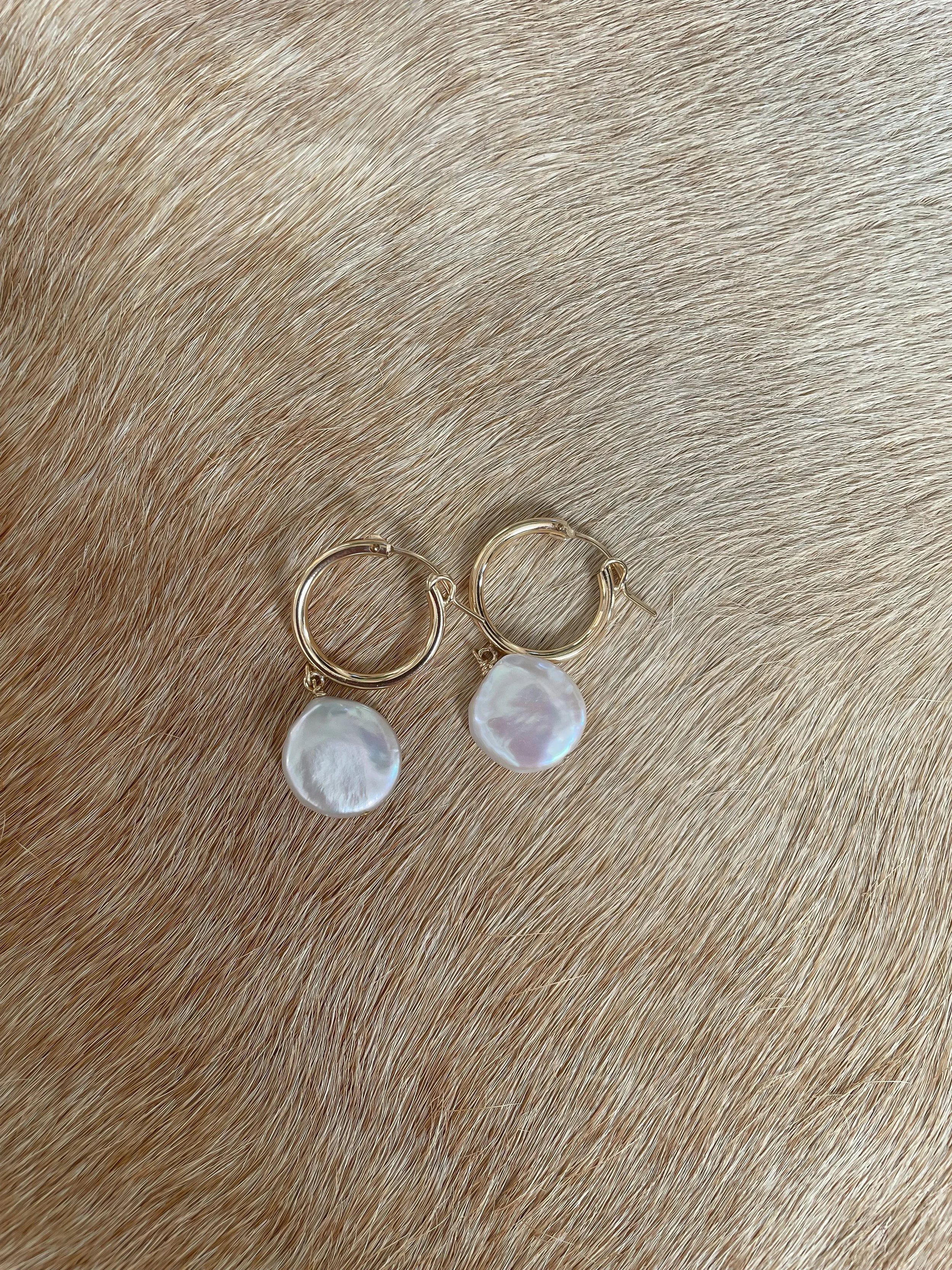 E_White Pearl mini hoops_3.JPG