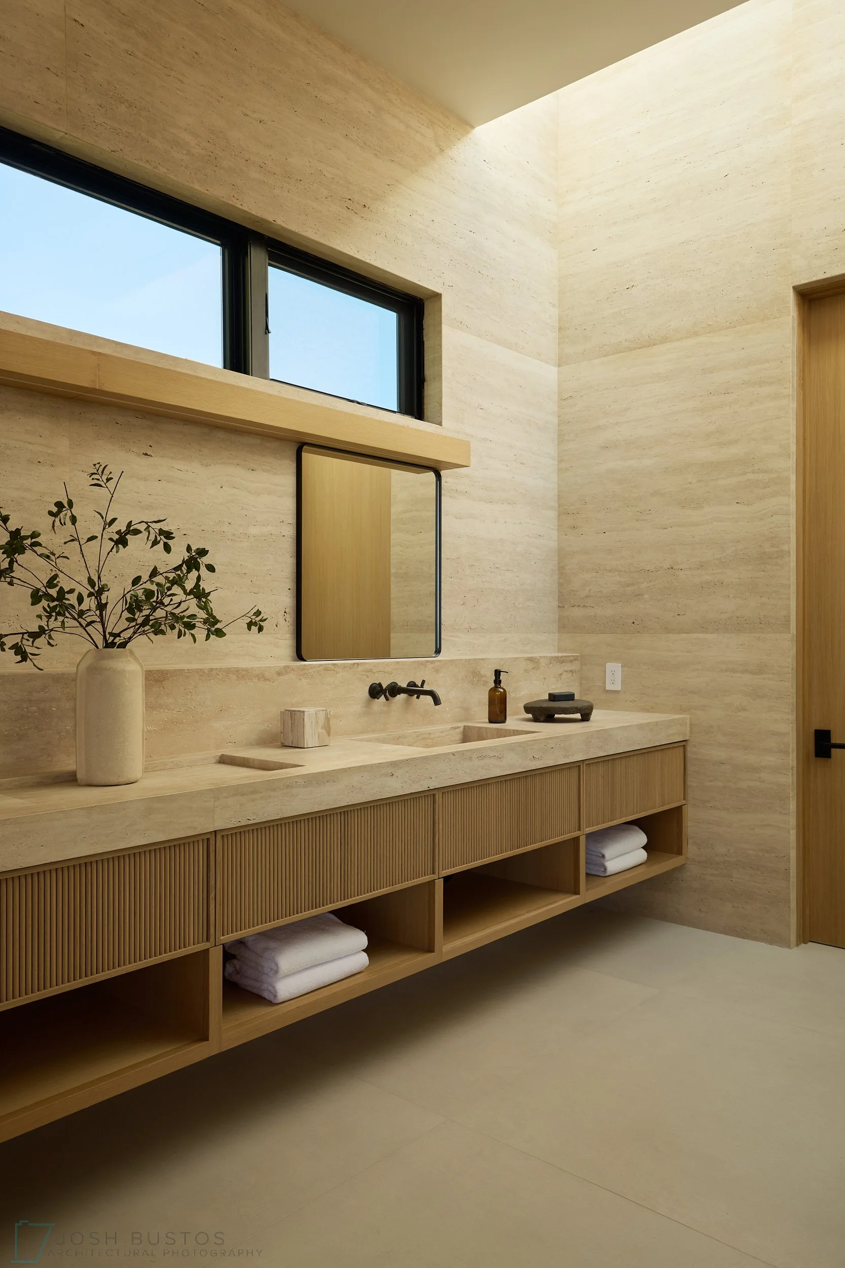 GlassridgeResidenceBelAir_05.jpg