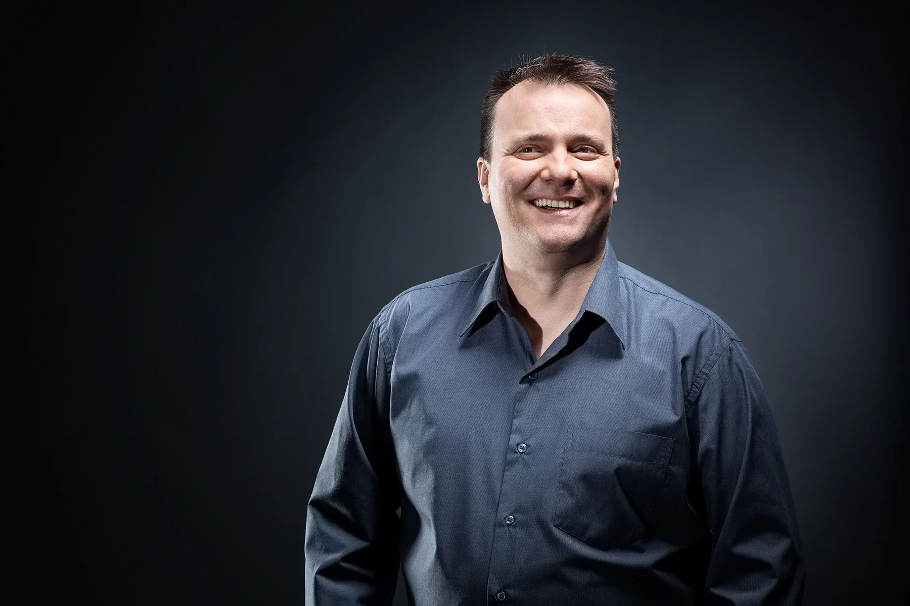 christian-vogel-photography-fotograf-münchen-werbung-advertising-portrait-people-brandhelfer-11.jpg
