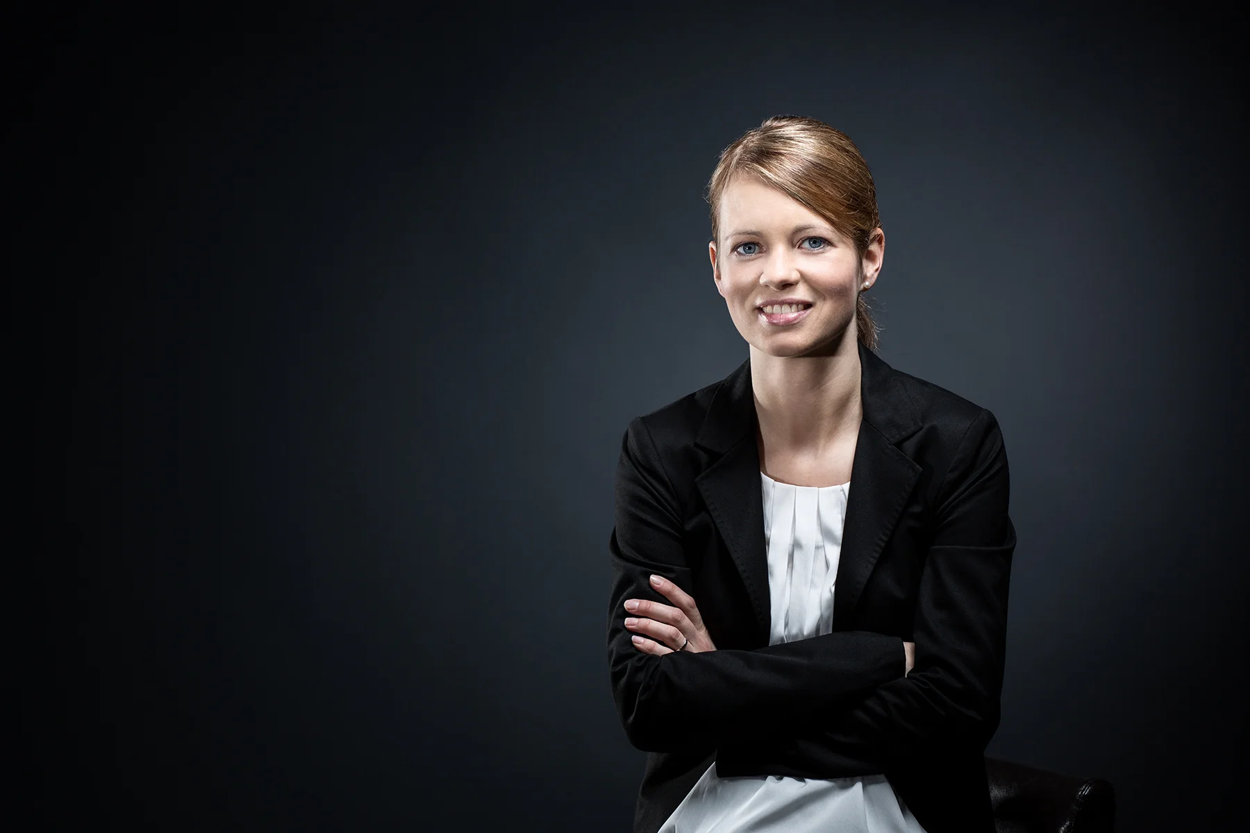 christian-vogel-photography-fotograf-münchen-werbung-advertising-portrait-people-brandhelfer-christina-scholtz-01.jpg