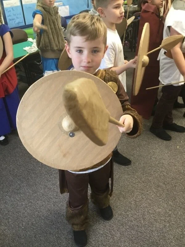Anglo-Saxon Day in Amazon