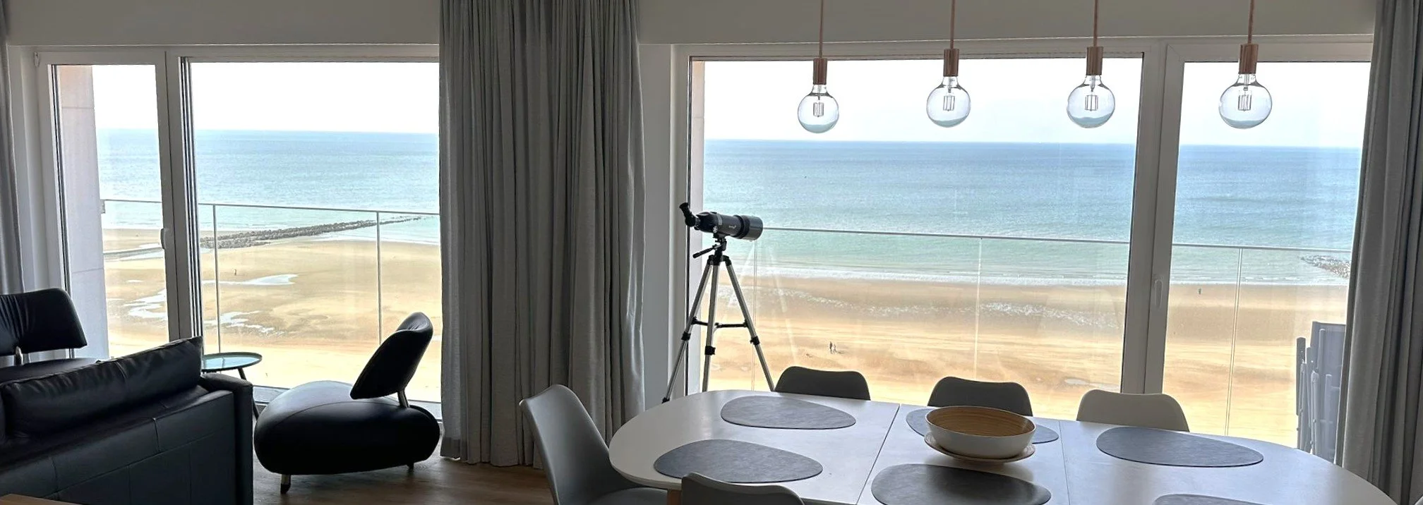 frontaal zeezicht.jpg