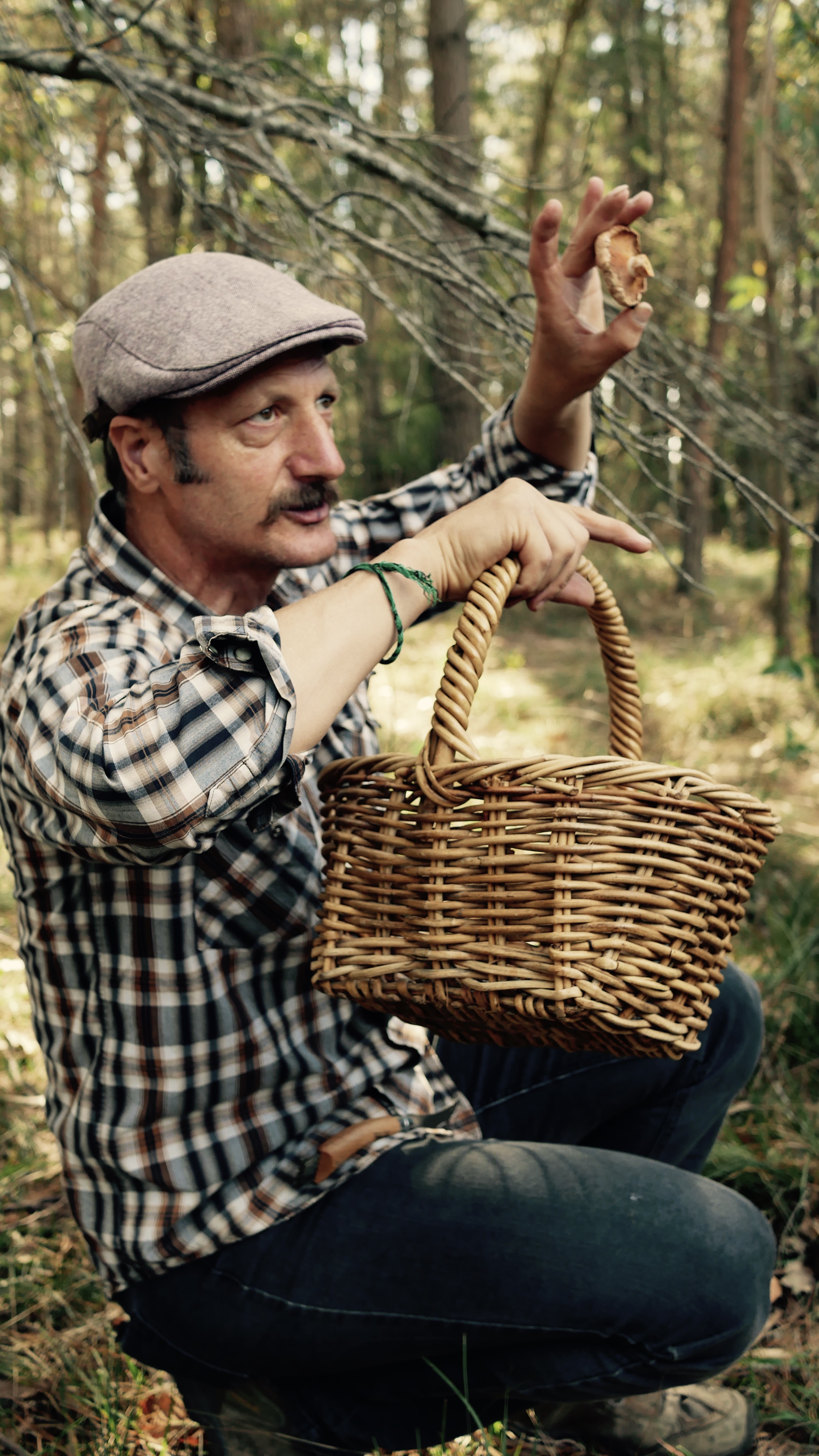 DIEGO THE EXPERT FORAGER.
