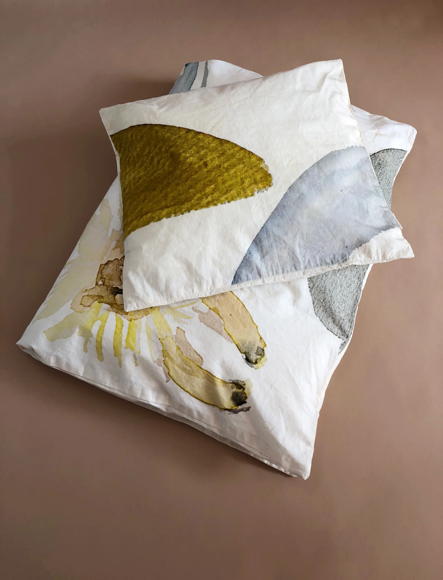 leofoldedbabybedding.jpeg