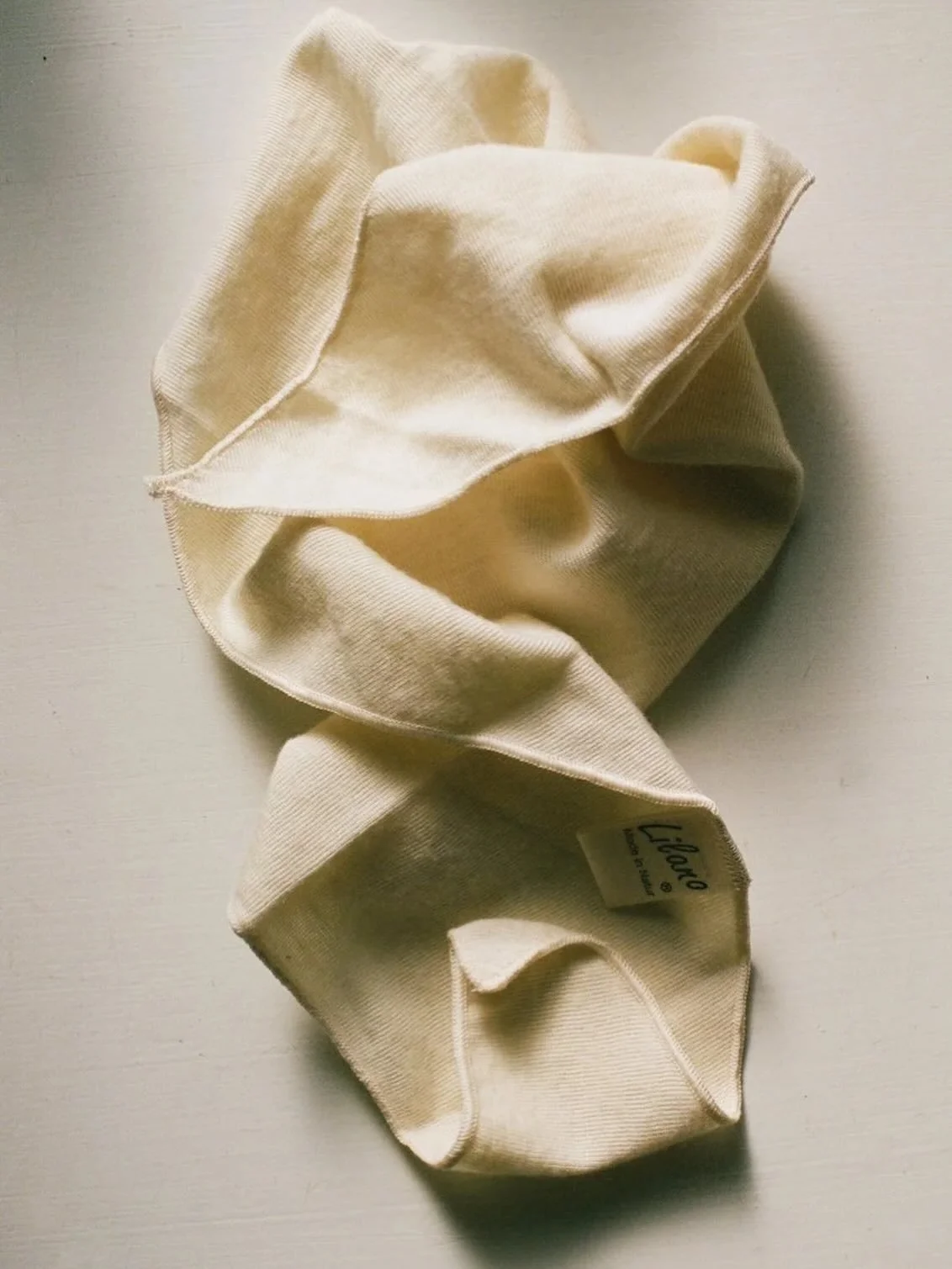 &hellip;soft merino wool and silk scarf - wool absorbs much more than cotton and stay warm when wet, so it is the perfect bib as well 🤍 #boefshopcopenhagen #organicwool