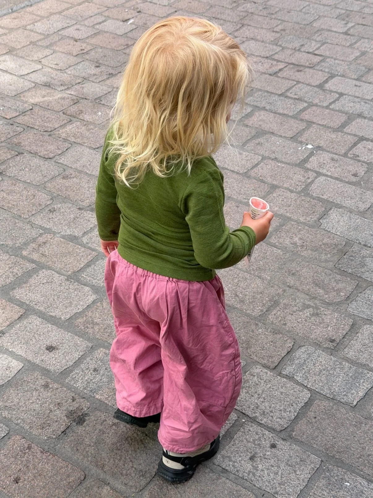 &hellip;the green 💚 wool top - wool is great because it helps to regulate the bodies temperature, all year round #boefshopcopenhagen #organicwool #woolclothing