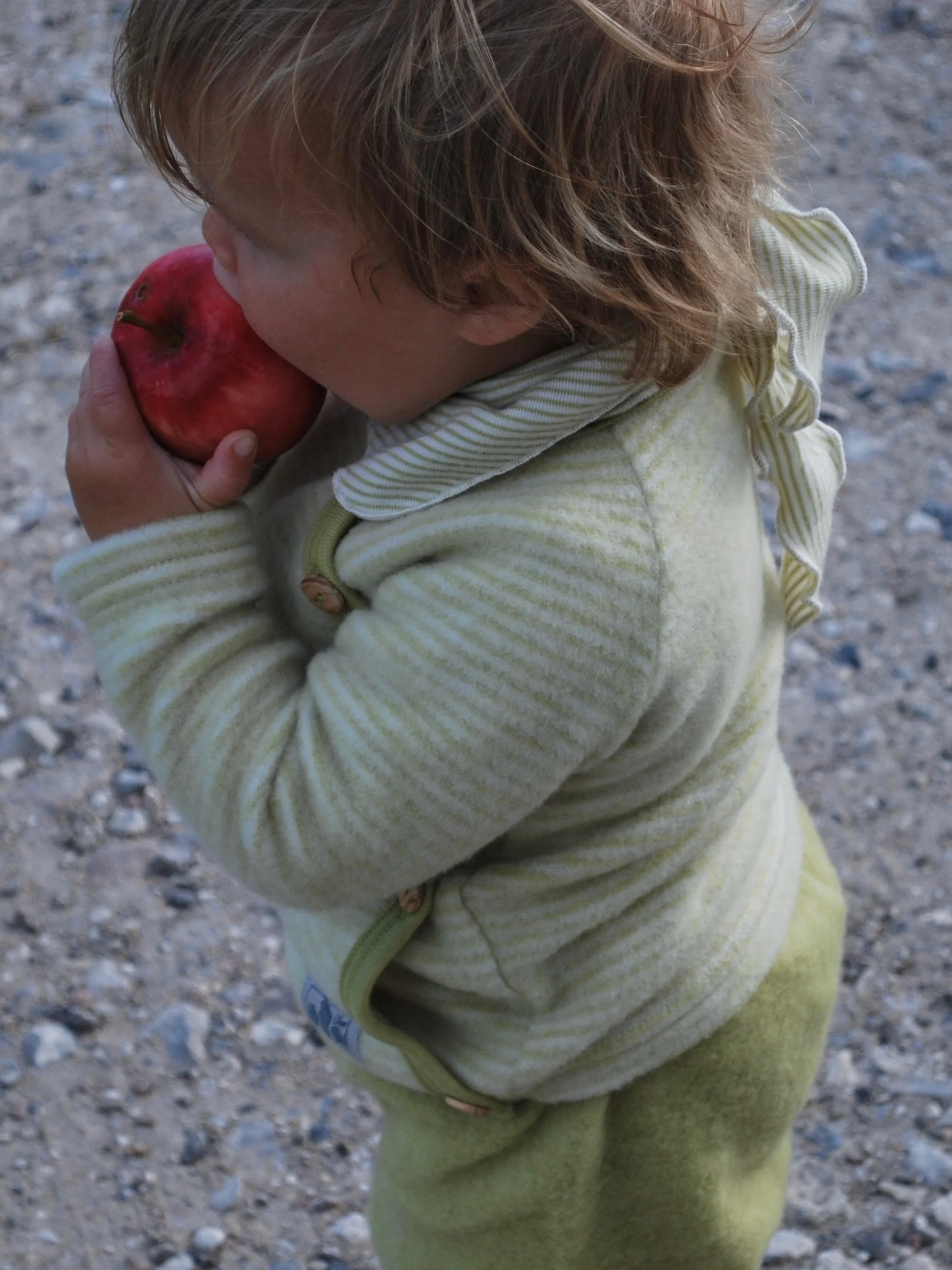&hellip;sweetest B is wearing all the soft new wool from Lilano 〰️ pants, blouse, and scarf 🤎 #boefshopcopenhagen #lilano picture @sofiezilstorff