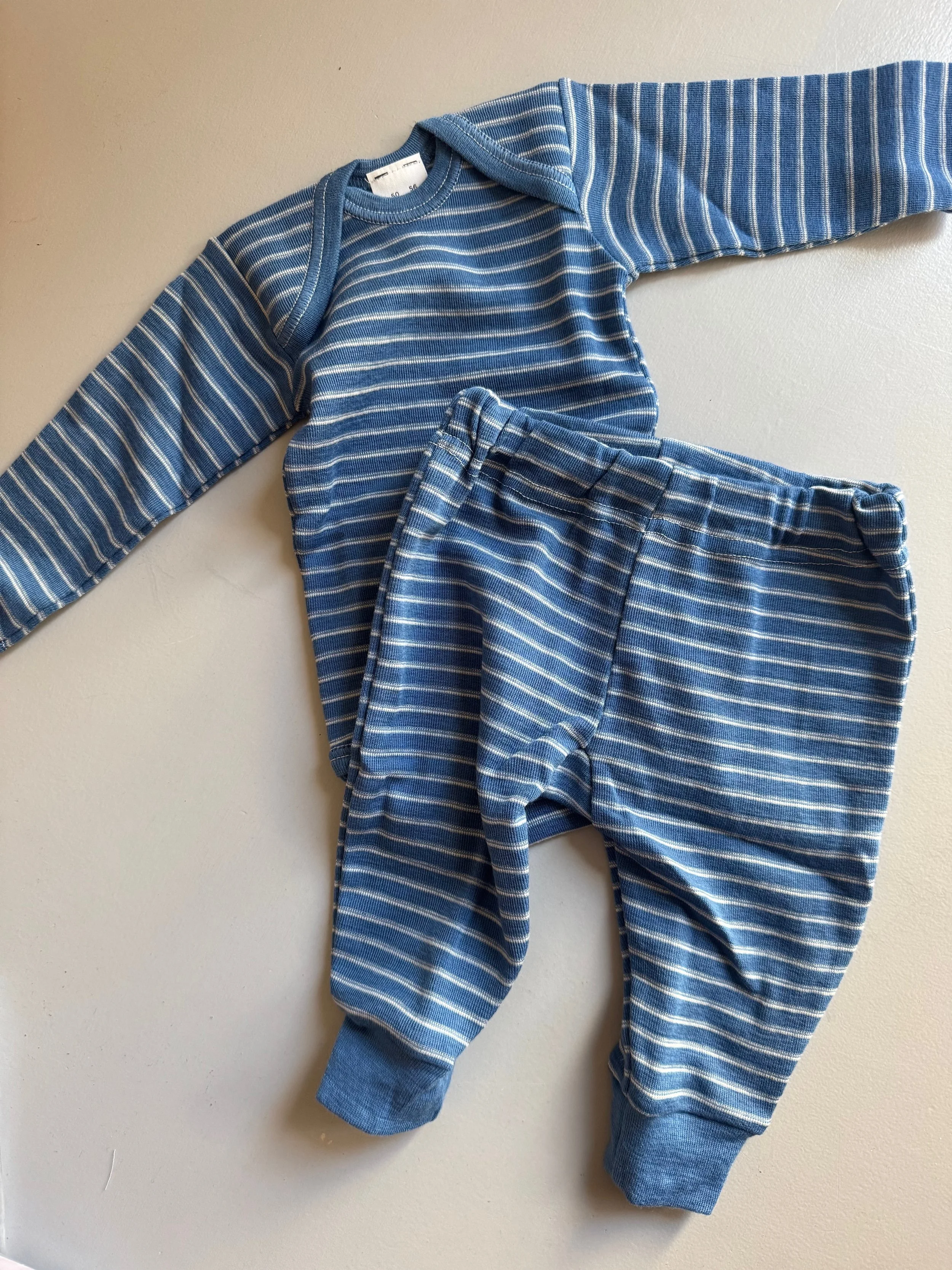 hocosa, organic wool, baby body and pants, striped blue