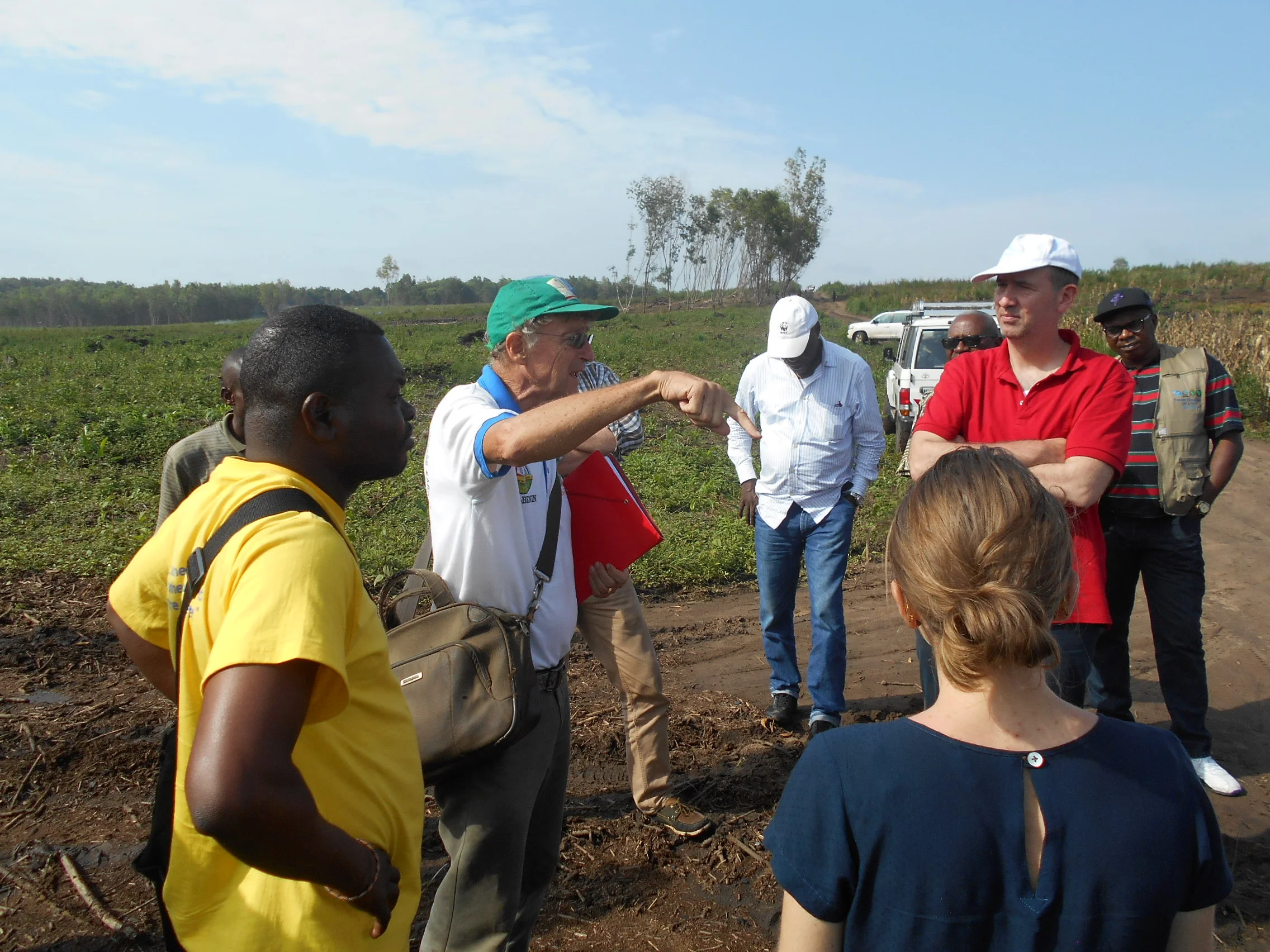 Visite de la délégation de la banque mondiale (BM) à ibi village.   