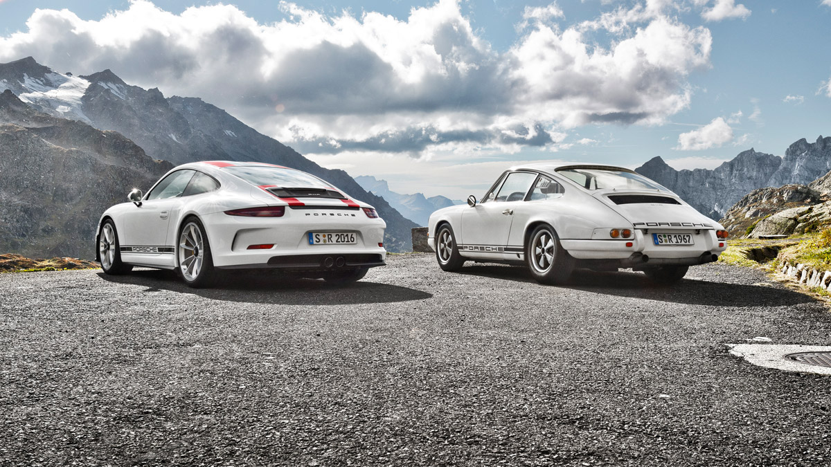 2016 911 R Side by Side its older Brother 1967 911R